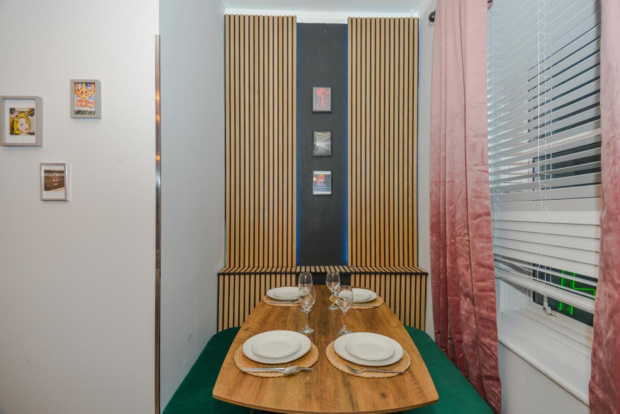 Cosy 1 Bedroom Home For Small Families London Bagian luar foto